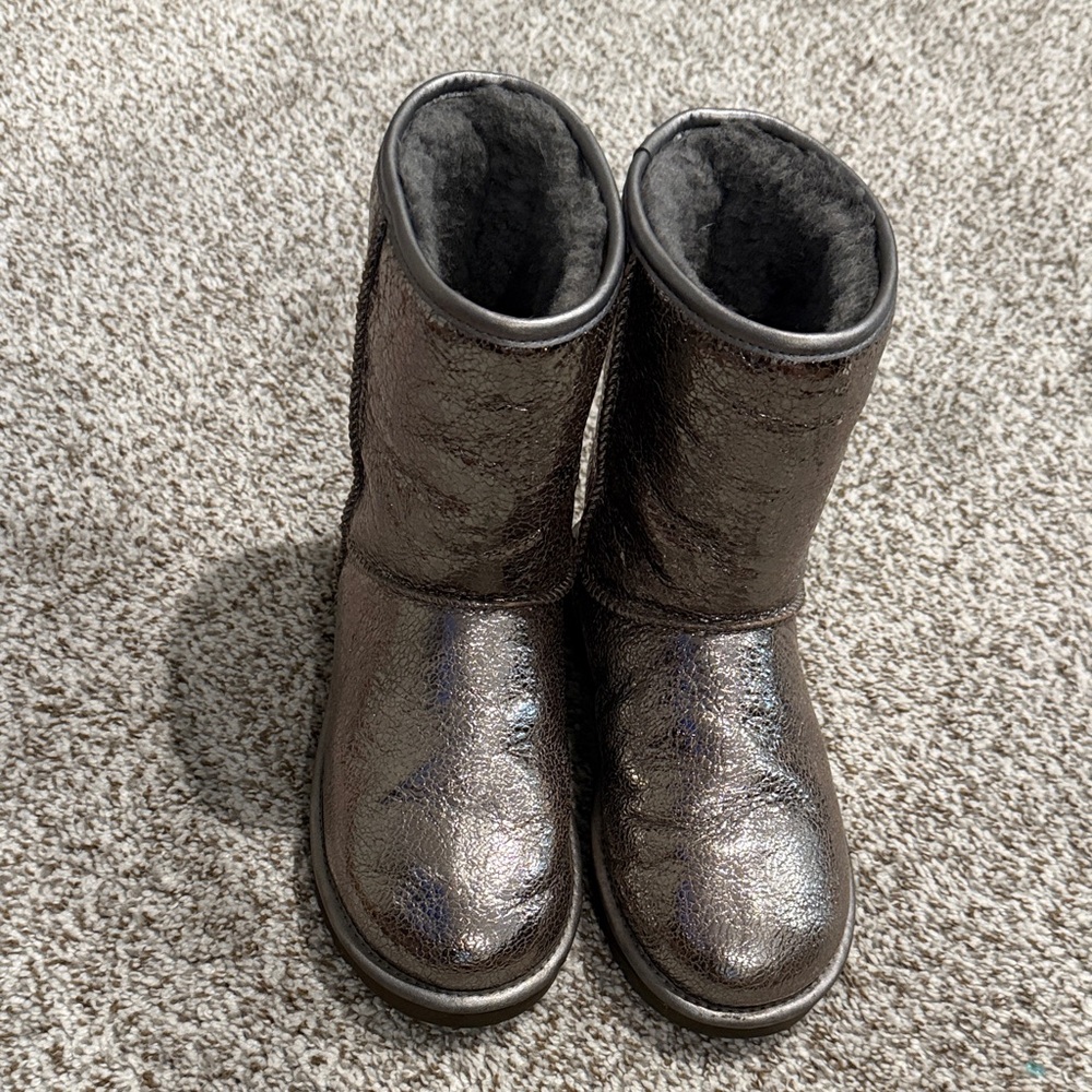 Ugg Classic Short Boots